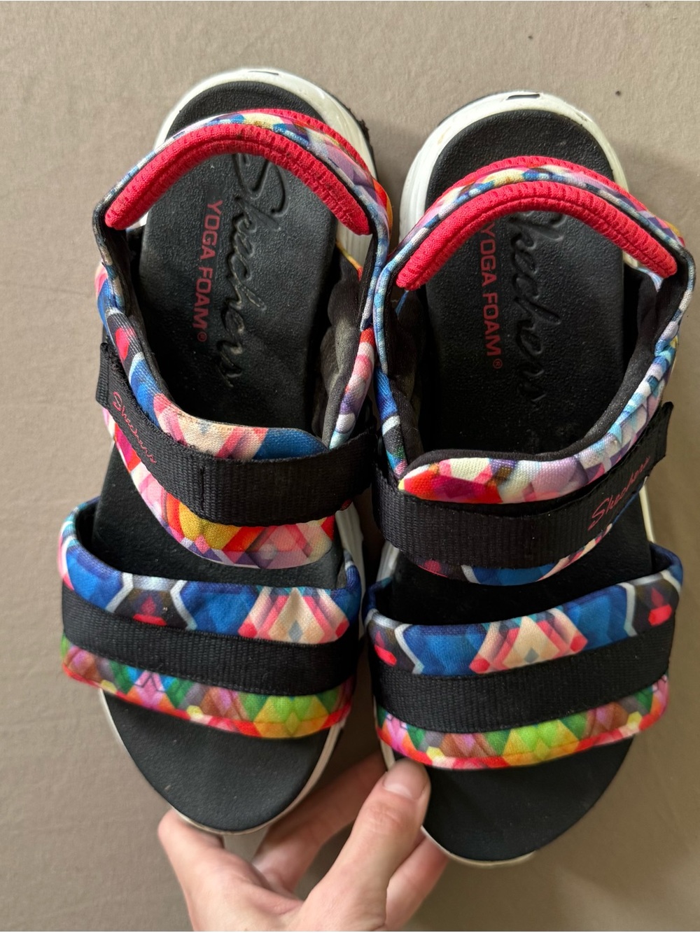 Y2K Skechers multi-colored geometric D'Lites sandals - Picture 4 of 7